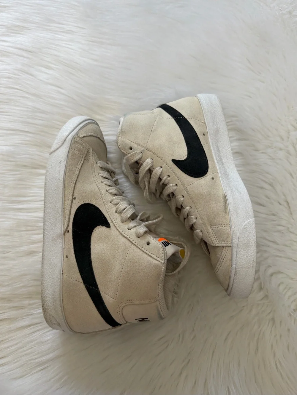 Nike Blazer Mid ‘77 Suede Beige/Black Sneakers Sz 7